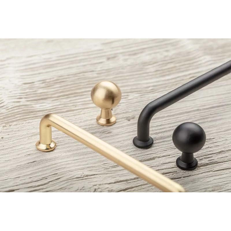 GTV uchwyt meblowy NORD czarny 320/334mm